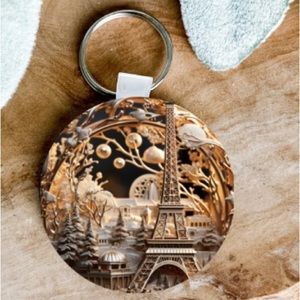 Eiffel Tower keychain